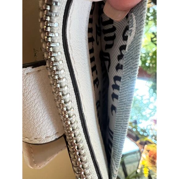 JUICY COUTURE Card 5-compartment Wallet with clasp - Picture 11 of 14